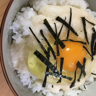 自然薯で☆卵入りとろろごはん(*^^*)